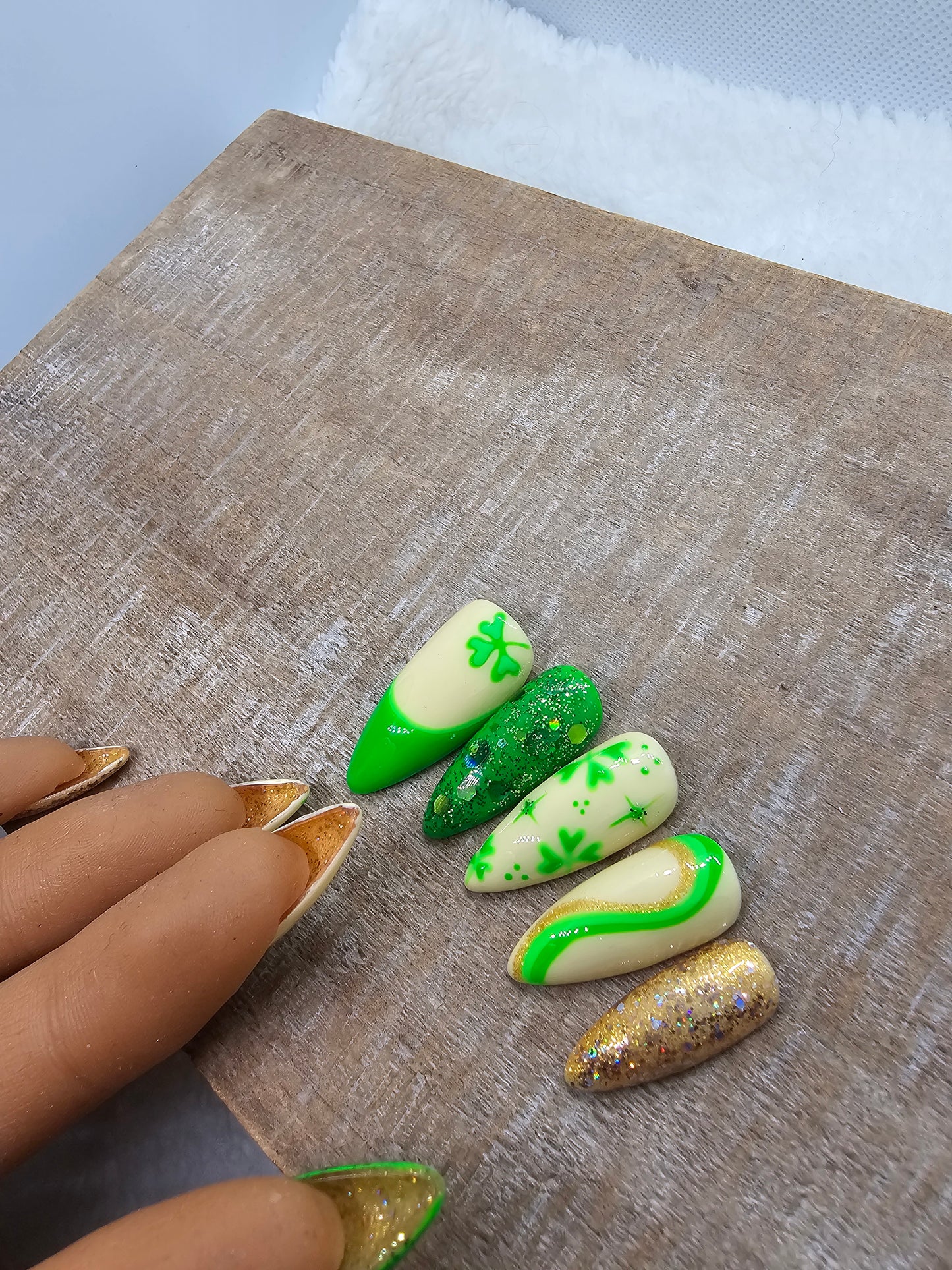 Clovers with Gold Under-nail