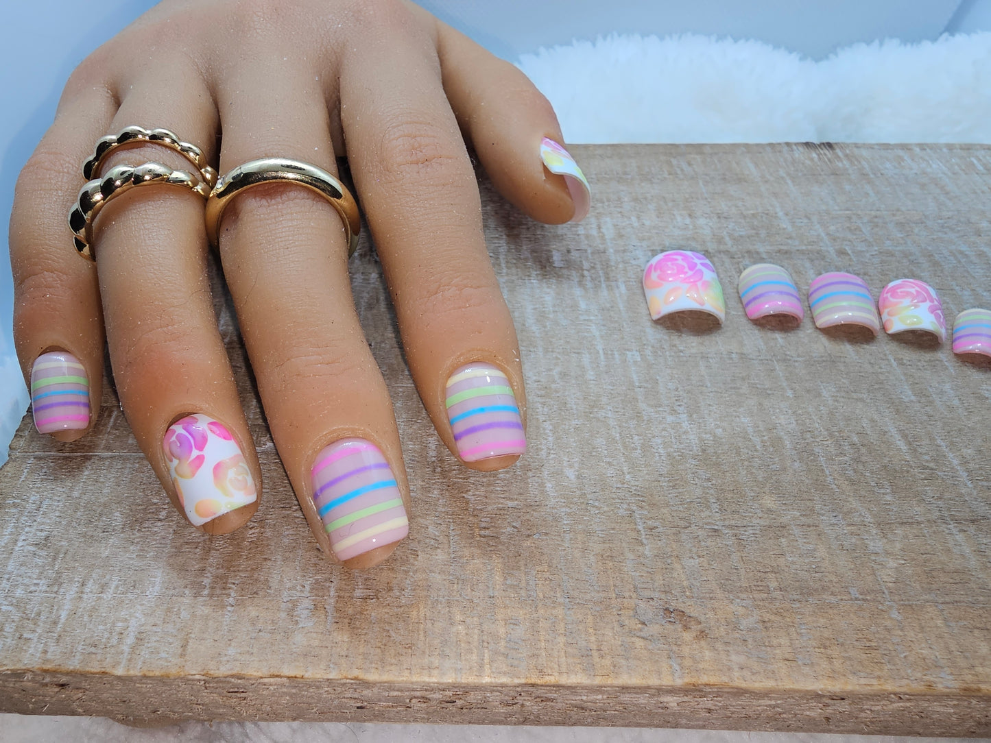 Roses & stripes
