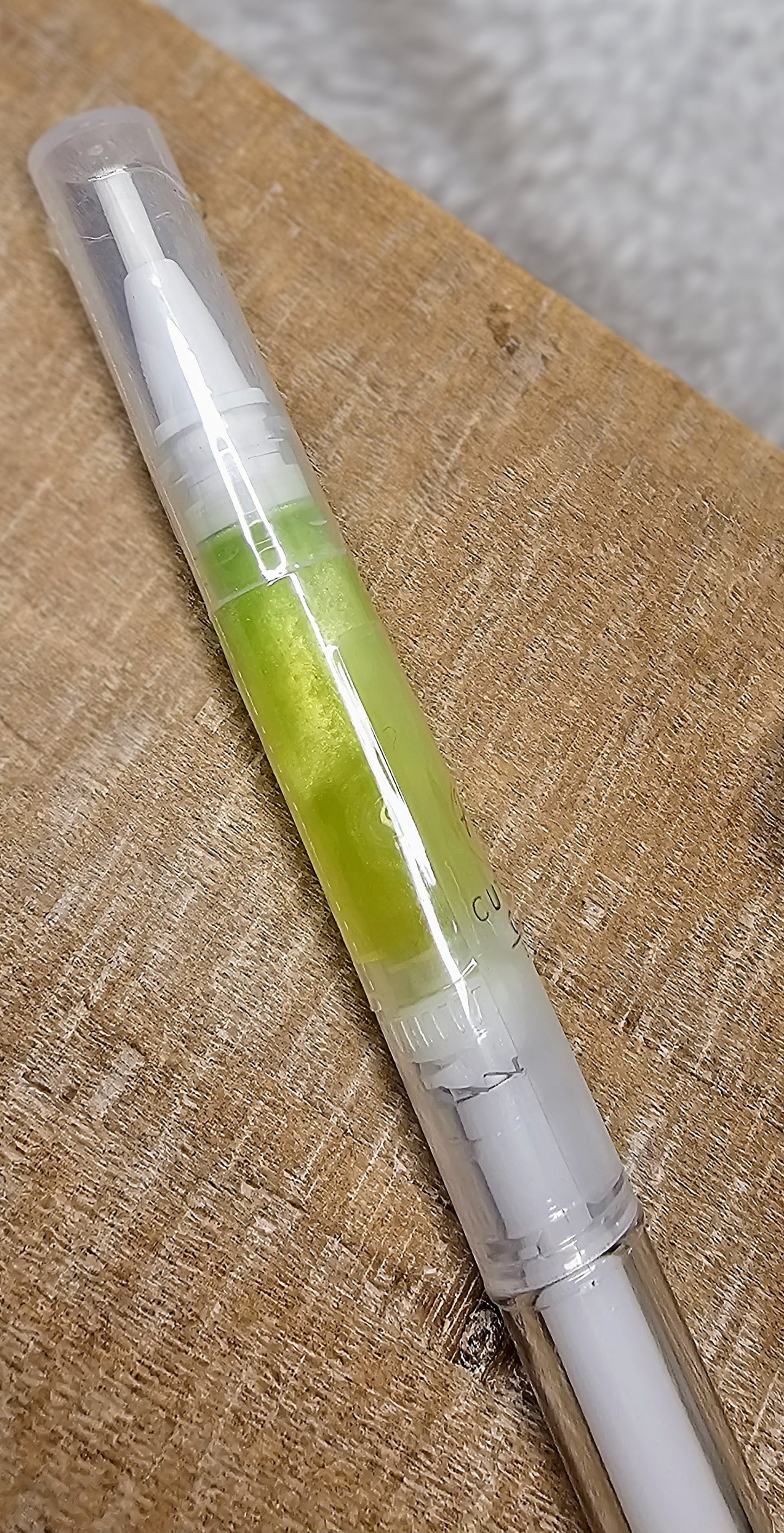 Cuticle oils
