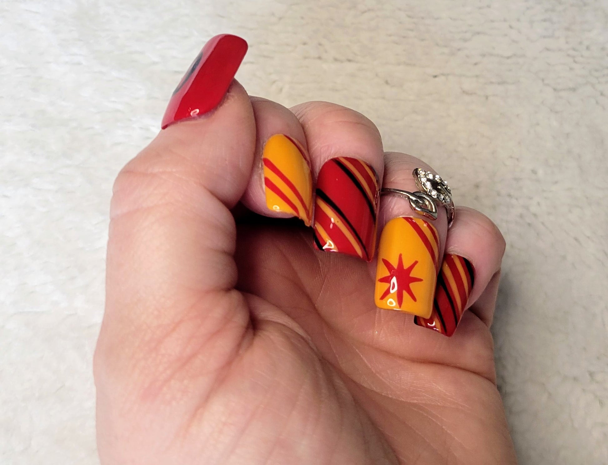 Harry Potter nails! Gryffindor colors. Fall, chevron, colored acrylics,  maroon, mustard, in…